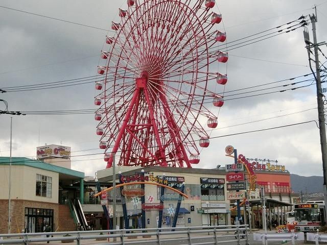 食彩館西鉄ストア砂津店 (370m)