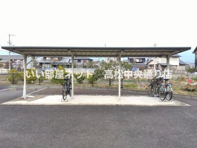 近くに施設あり
