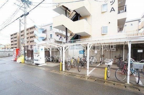 近くに施設あり