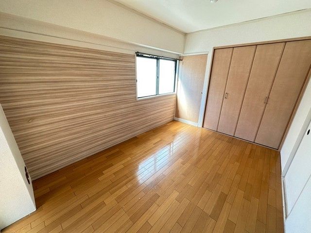 ベッドルーム