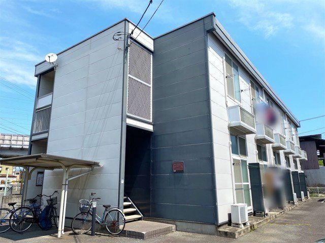 レオパレスロック フィールドの外観画像