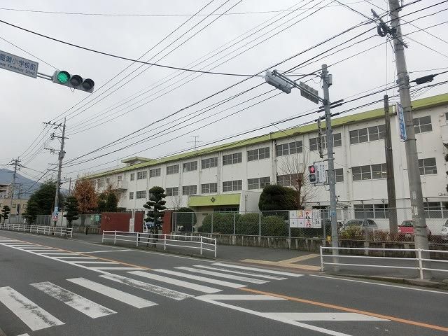 木屋瀬小学校(483m)