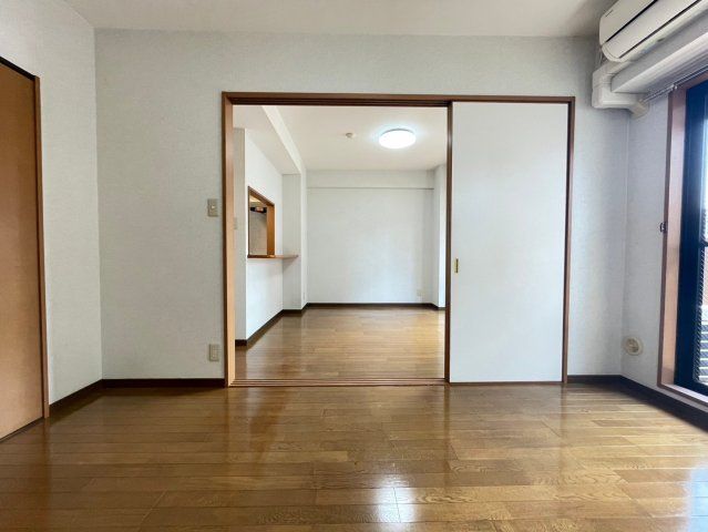 ベッドルーム