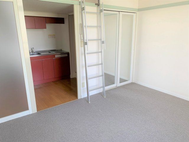 ベッドルーム