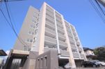 ラゾプレイス西原の外観