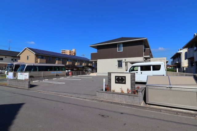 近くに施設あり