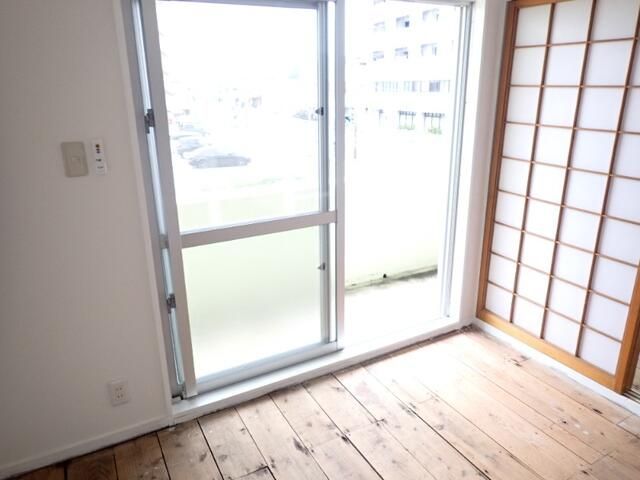 ベッドルーム