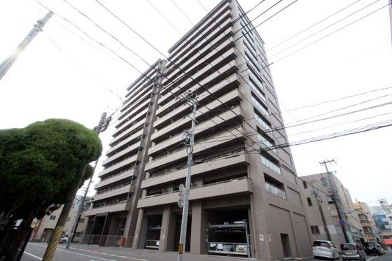ロイヤルガーデン岡山駅前壱番館の外観画像