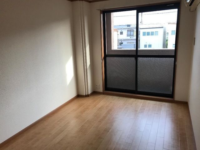 ベッドルーム