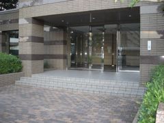 サーパス貝塚駅前の外観画像