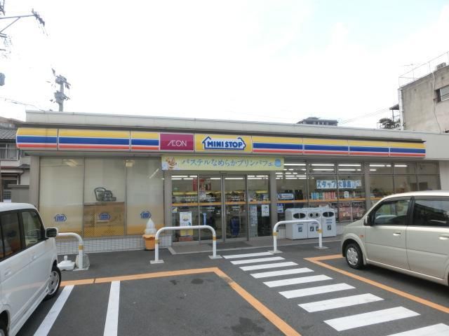 ミニストップ(260m)