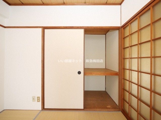 ベッドルーム
