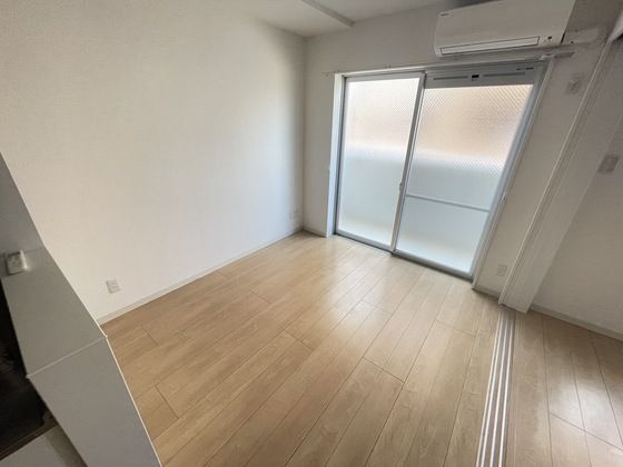 ベッドルーム