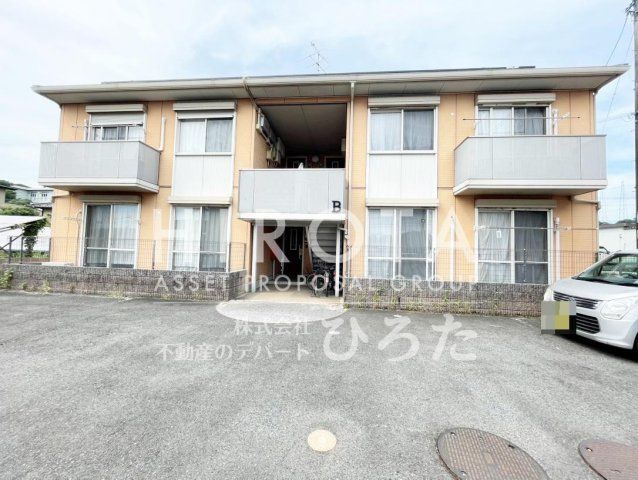丸和直方店 (777m)