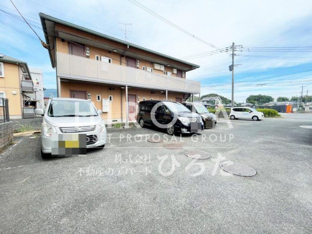 ゲオ直方店 (1307m)