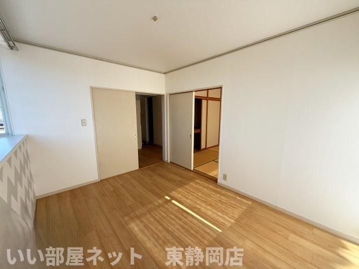 洋室