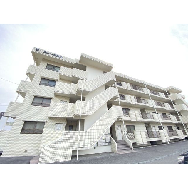 ラ・フレーズ帯山の外観画像