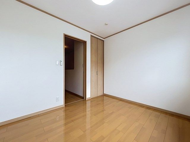 ベッドルーム