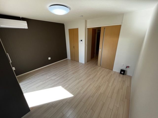 ベッドルーム