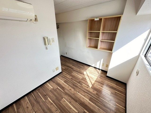 ベッドルーム