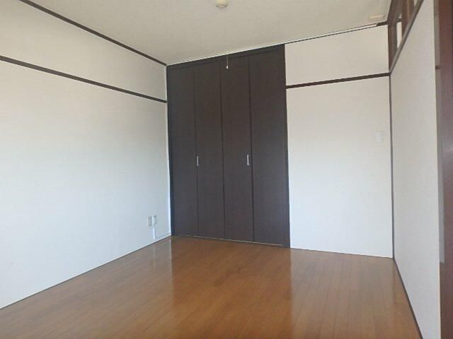ベッドルーム