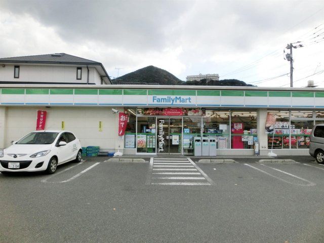 ファミリーマート／小倉富野インター店 (67m)