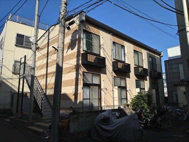 レオパレスアドミラブールの外観画像