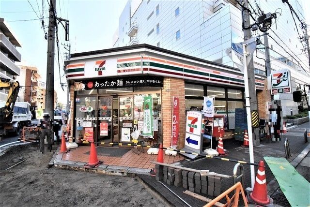 近くに施設あり