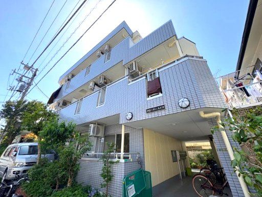 クローバーハイツの外観画像