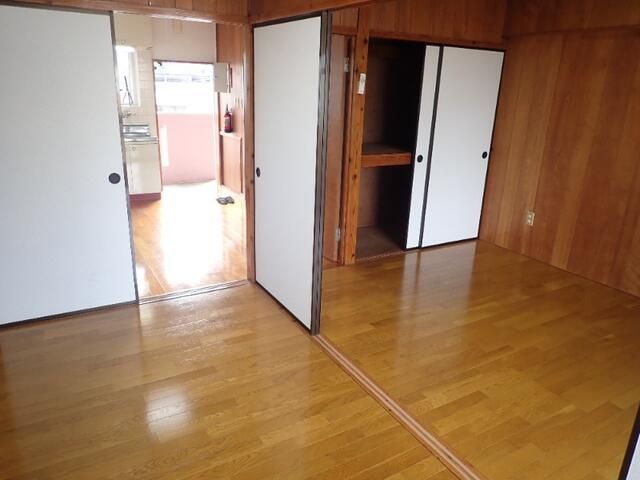 ベッドルーム