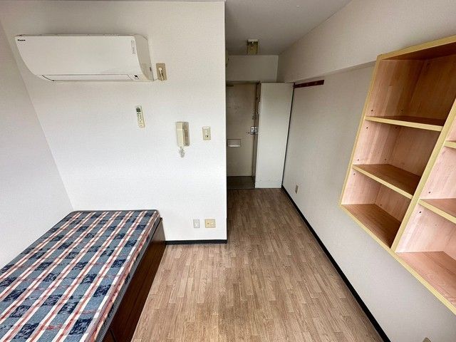 ベッドルーム