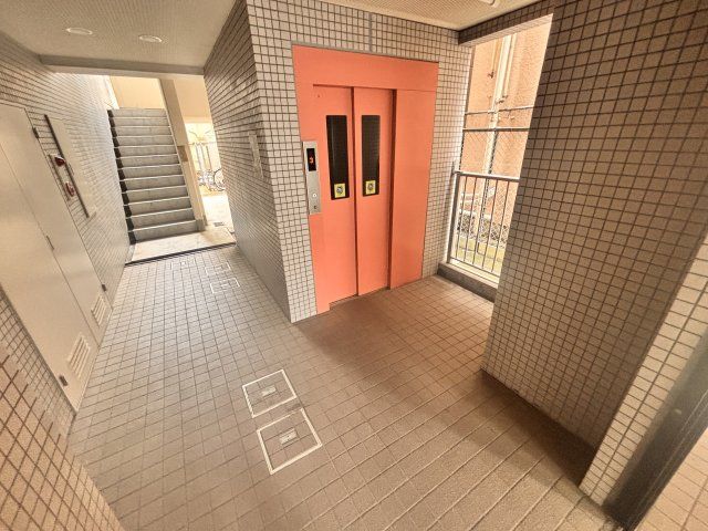 ロビー