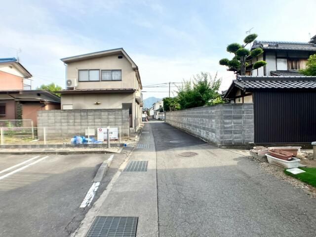 近くに施設あり