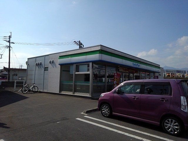 ファミリーマート鹿屋笠之原店まで500m