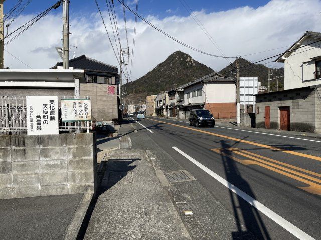 近くに施設あり