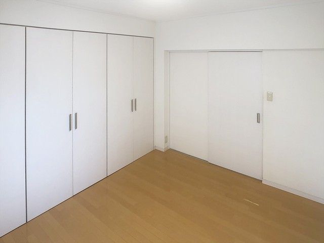 ベッドルーム