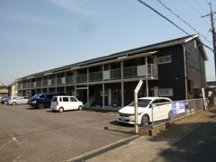 ニューシャルマンの外観画像
