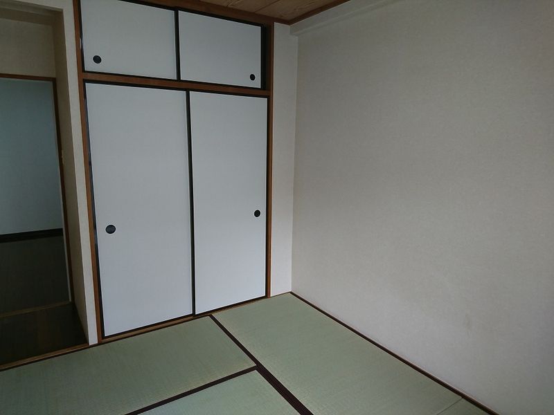 ベッドルーム