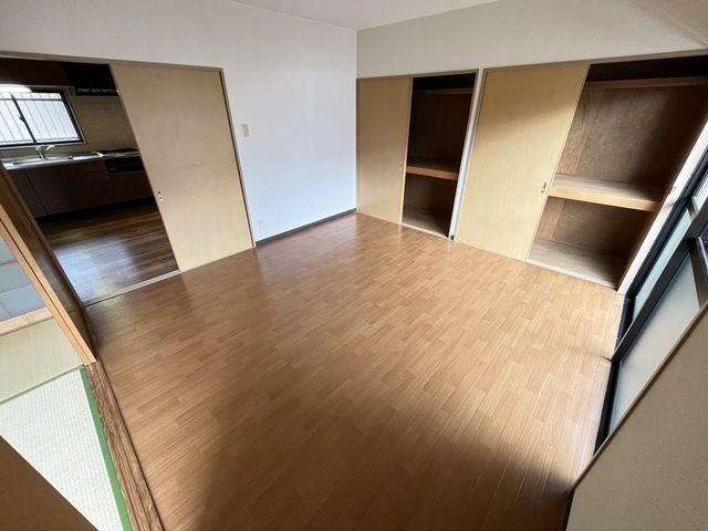 ベッドルーム