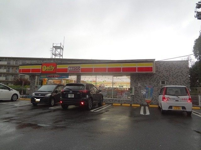 デイリーヤマザキ八幡西鳴水店(720m)