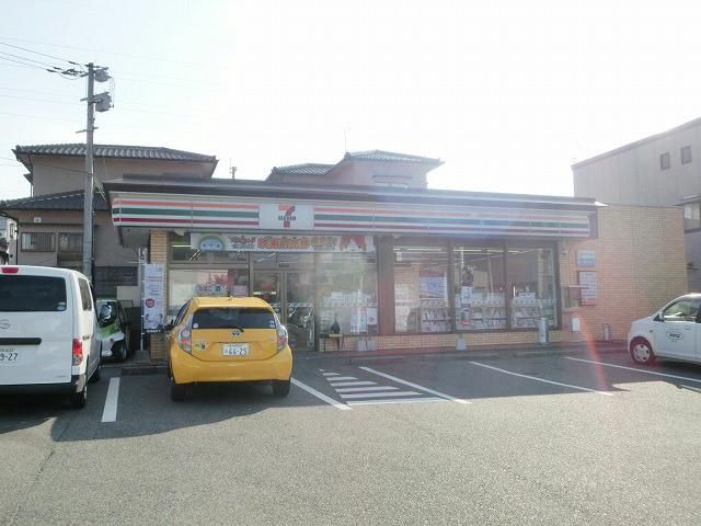 セブン‐イレブン／岡垣山田店 (200m)