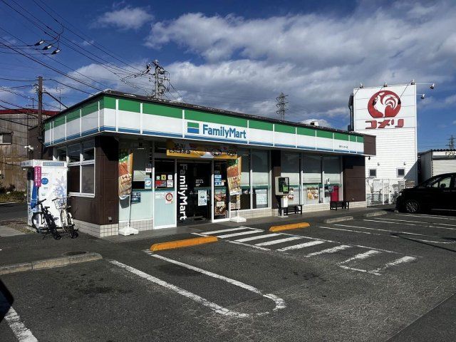 近くに施設あり