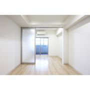 プレサンス堺筋本町駅前の間取り画像