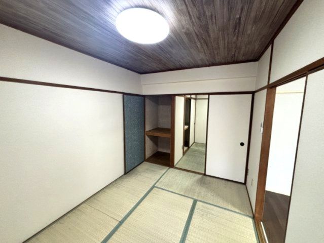 ベッドルーム
