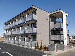 レオパレスプラティークラシーヌの外観画像
