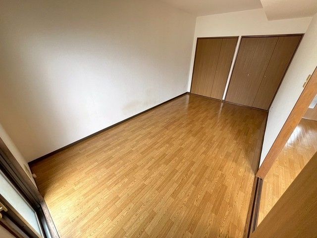 ベッドルーム