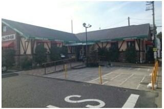 コメダ珈琲店まで1100m