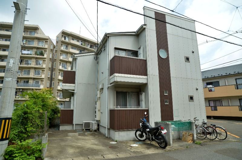 クレフラスト北山駅前の外観画像