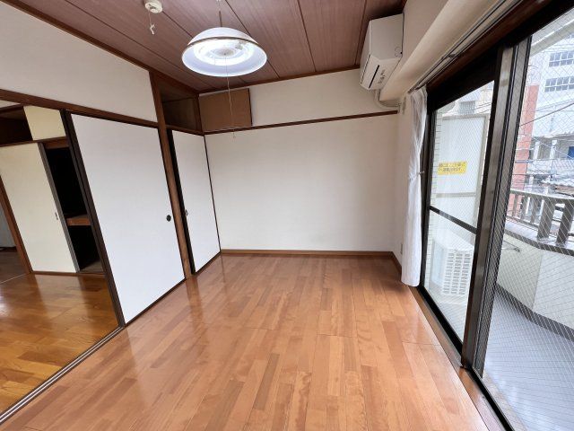 ベッドルーム