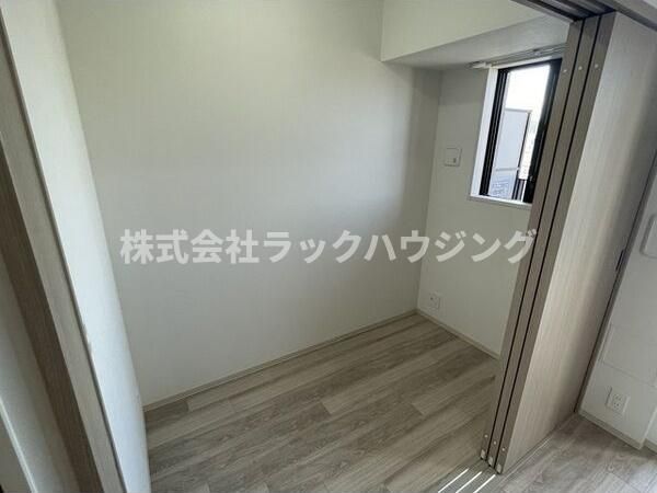 ベッドルーム